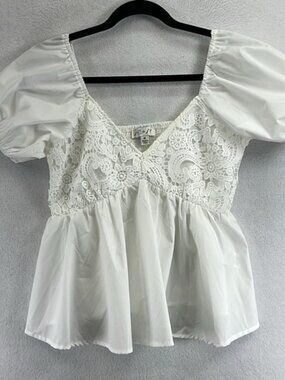 She + Sky Women’s Top Size M (4-6) White Lace Coquette Cottagecore NWOT